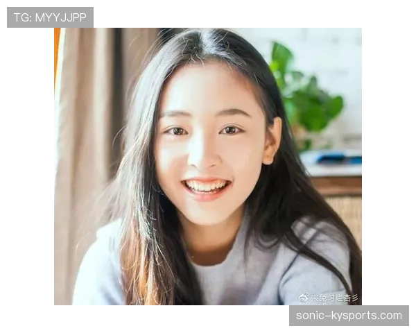 费钰婷训练完直接啃鸡腿?这自律人设有点扛不住啊 费钰婷训练完直接啃鸡腿?这自律人设有点扛不住啊